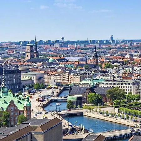 Trendy And Vibrant In A Great Location! * København