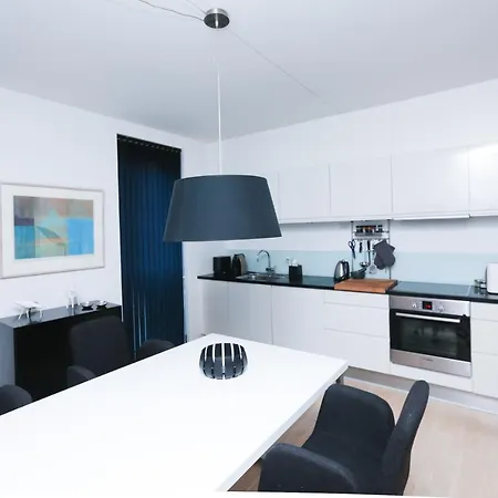 Trendy And Vibrant In A Great Location! * København